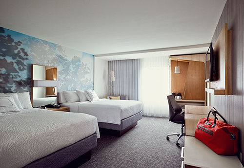 Courtyard By Marriott Memphis Hotel